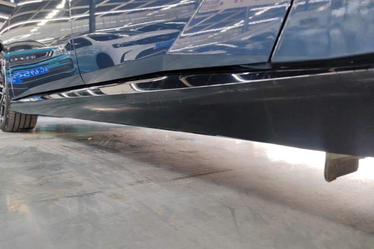 Used Nissan N7 2025 625 Pro Left Side Sill
