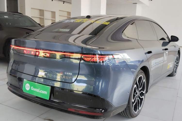 Used Nissan N7 2025 625 Max Rear Right 45 Deg