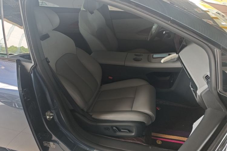 Used Nissan N7 2025 510 Max Right Front Seat