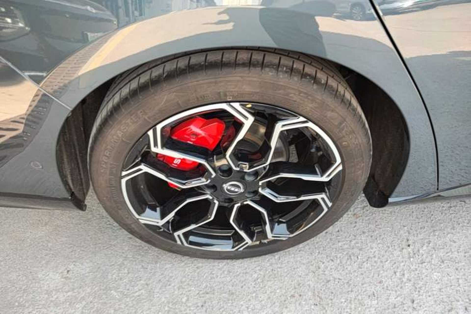 Used Nissan N7 2025 625 Max Right Rear Wheel Hub