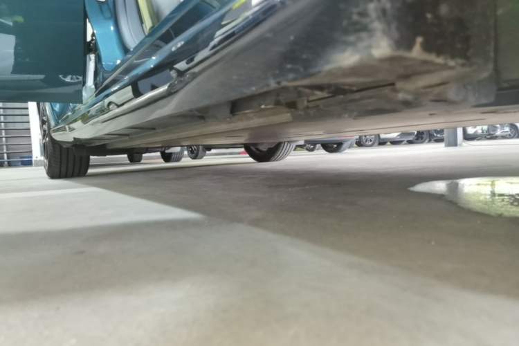 Used Nissan N7 2025 510 Max Right Side Sill