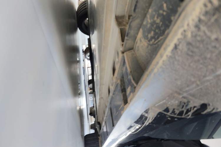 Used Nissan N7 2025 625 Max Right Side Sill