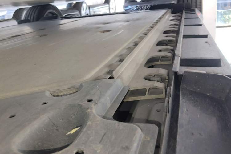 Used Nissan N7 2025 625 Max Right Side Sill