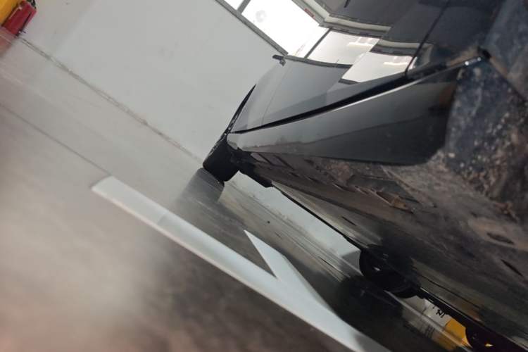 Used Nissan N7 2025 510 Pro Right Side Sill