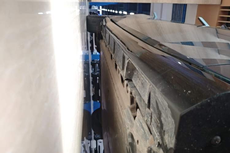 Used Nissan N7 2025 625 Max Right Side Sill