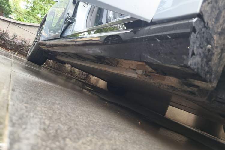 Used Nissan N7 2025 510 Pro Right Side Sill