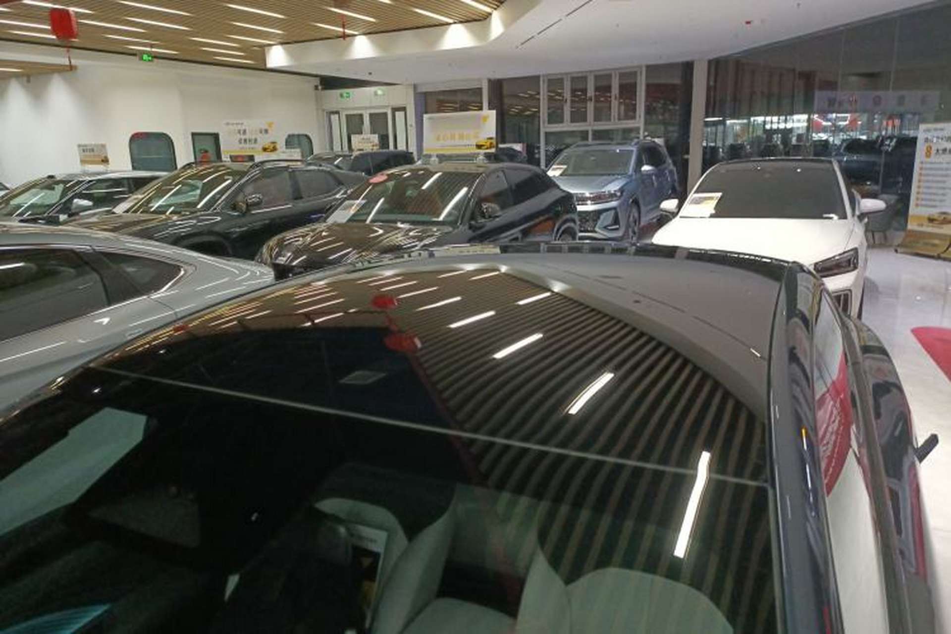 Used Nissan N7 2025 625 Max Roof