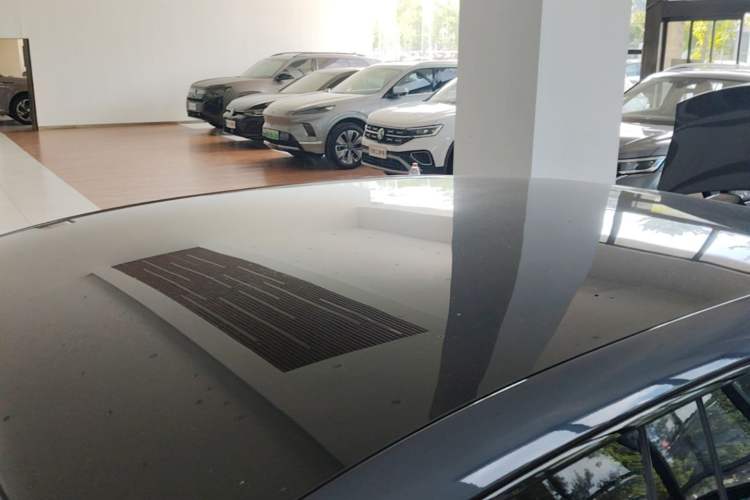 Used Nissan N7 2025 625 Max Roof
