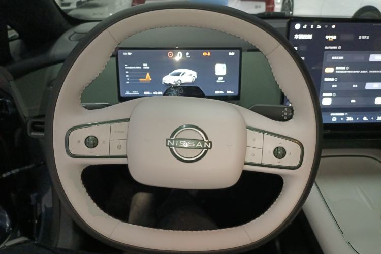 Used Nissan N7 2025 625 Max Steering Wheel