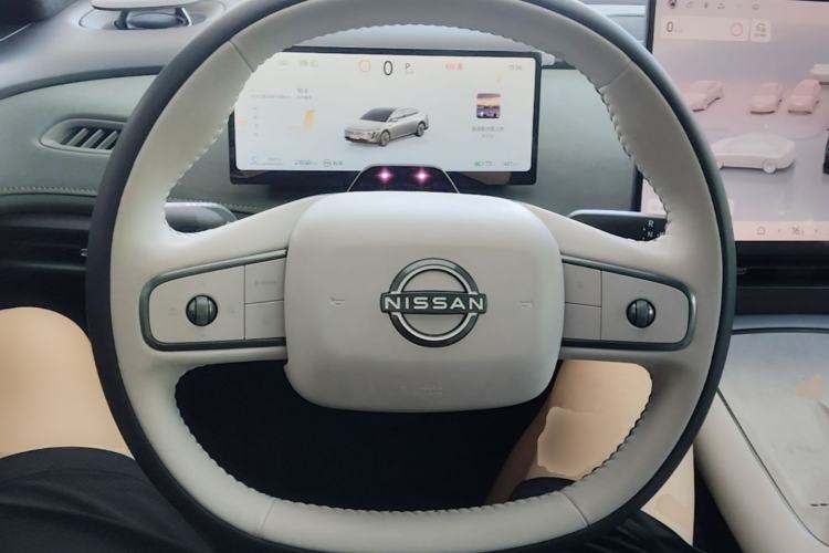 Used Nissan N7 2025 625 Max Steering Wheel