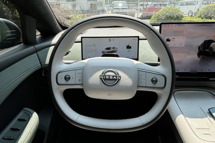 Used Nissan N7 2025 625 Max Steering Wheel