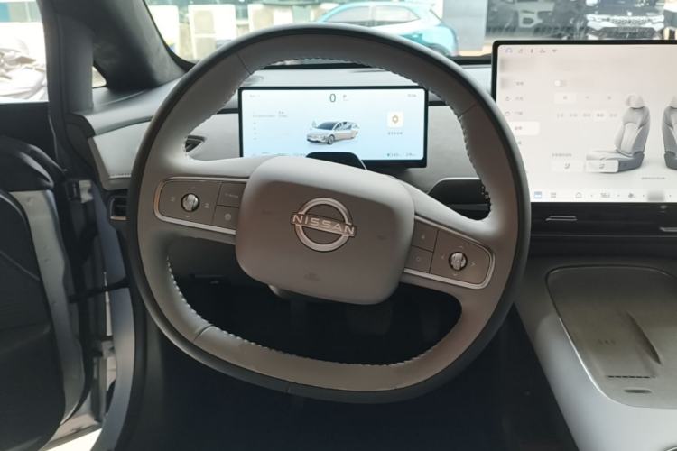Used Nissan N7 2025 510 Max Steering Wheel