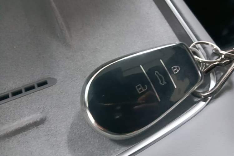 Used Nissan N7 2025 510 Pro Vehicle Key