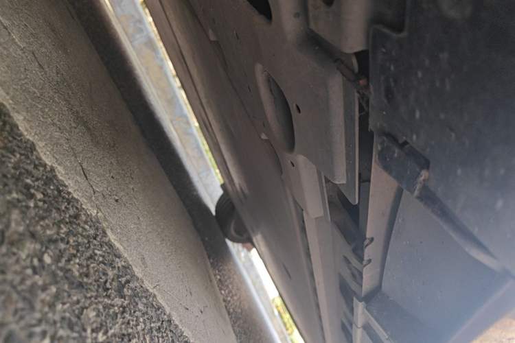 Used Nissan N7 2025 510 Max Chassis Front Left