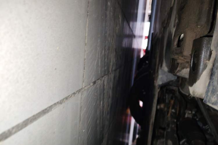Used Nissan N7 2025 510 Max Chassis Front Right