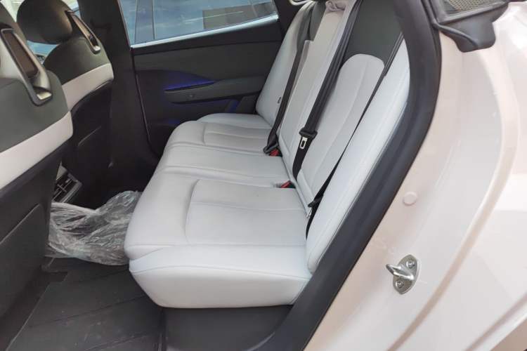 Used Nissan N7 2025 625 Max Left Rear Seat