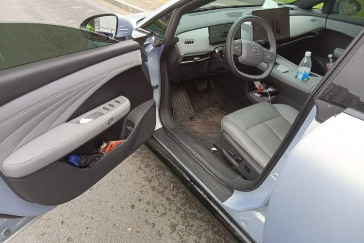 Used Nissan N7 2025 510 Pro Driver Seat