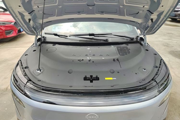 Used Nissan N7 2025 510 Max Engine Bay