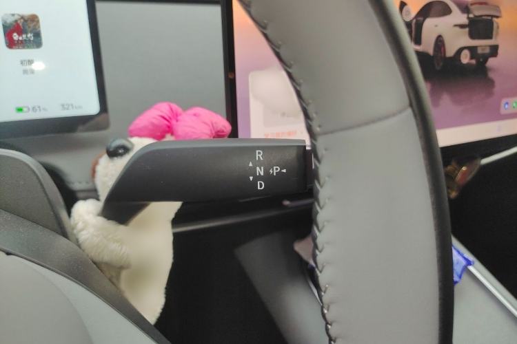 Used Nissan N7 2025 510 Pro Interior 2