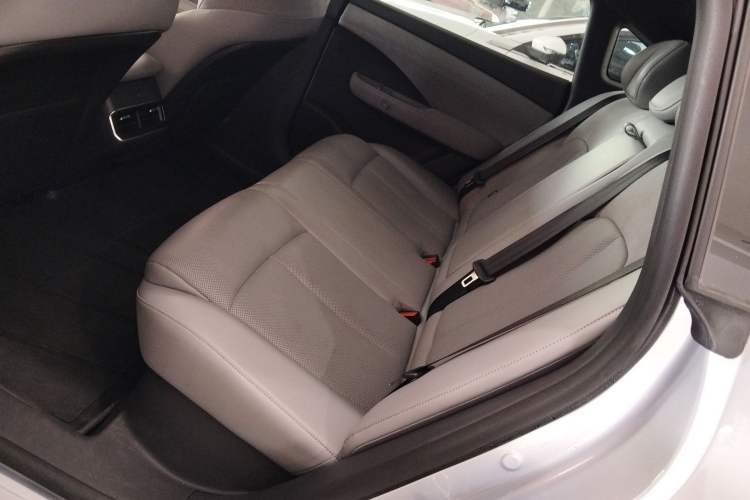 Used Nissan N7 2025 625 Max Left Rear Seat