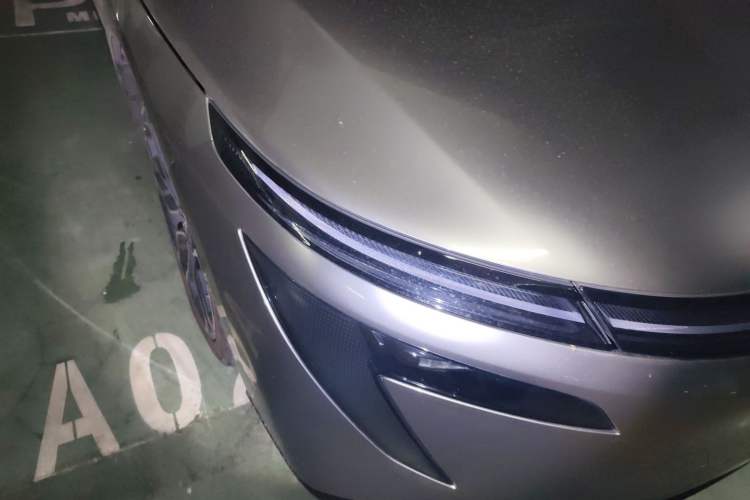 Used Nissan N7 2025 510 Pro Right Front Headlight