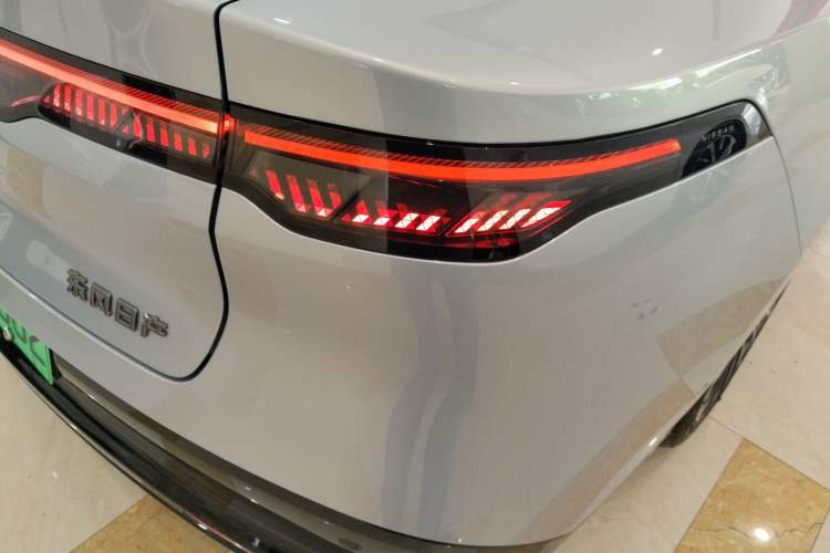 Used Nissan N7 2025 625 Max Right Rear Taillight
