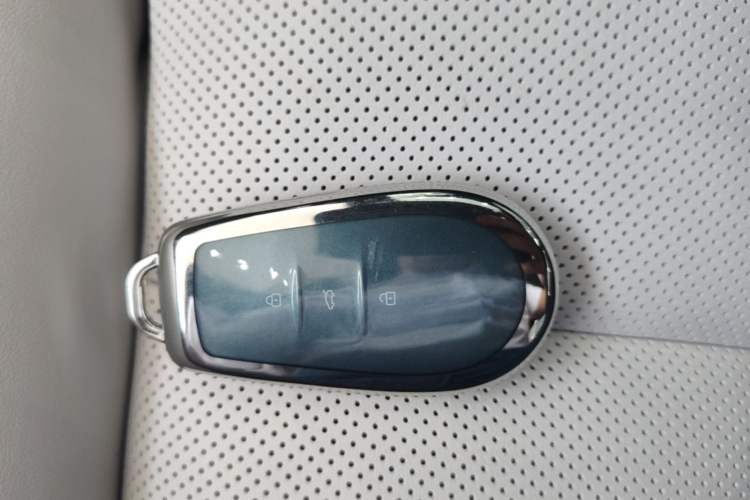 Used Nissan N7 2025 625 Max Vehicle Key