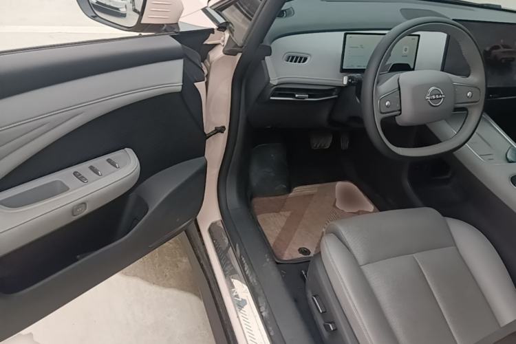 Used Nissan N7 2025 510 Max Driver Seat