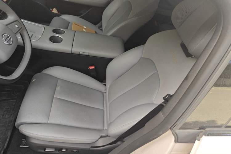 Used Nissan N7 2025 510 Max Driver Seat