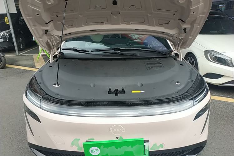 Used Nissan N7 2025 625 Max Engine Bay