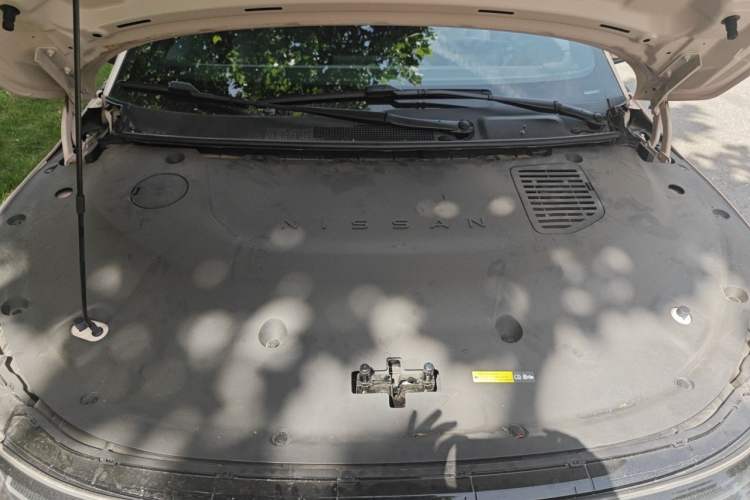 Used Nissan N7 2025 510 Max Engine Bay