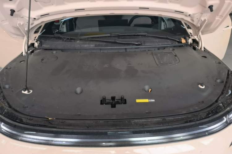 Used Nissan N7 2025 510 Pro Engine Bay
