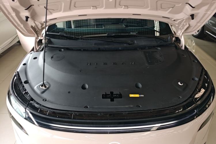 Used Nissan N7 2025 510 Max Engine Bay