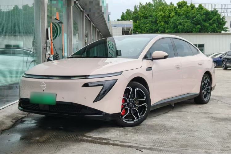 Used Nissan N7 2025 625 Max Exterior 2