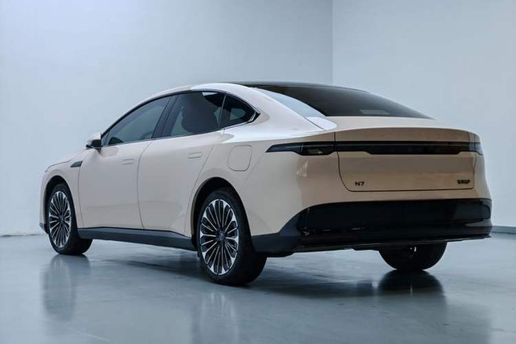 Used Nissan N7 2025 510 Pro Exterior 3