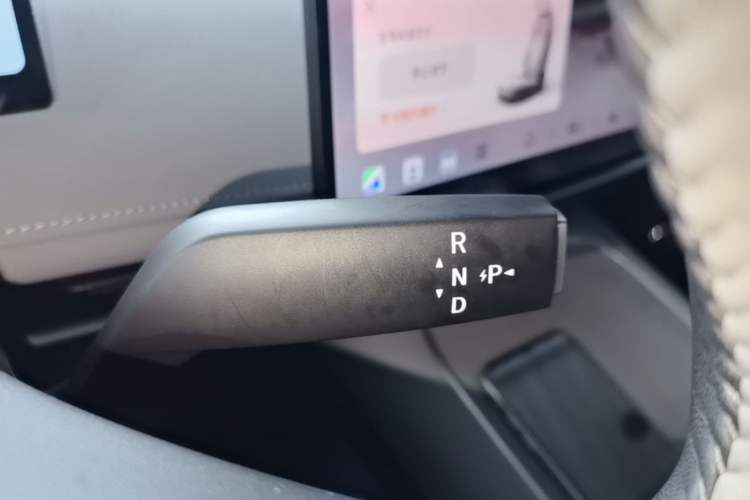 Used Nissan N7 2025 625 Max Gear Lever