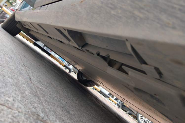 Used Nissan N7 2025 510 Pro Chassis Front Right