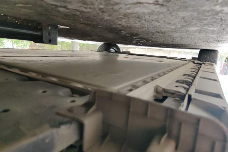 Used Nissan N7 2025 625 Max Chassis Rear Left