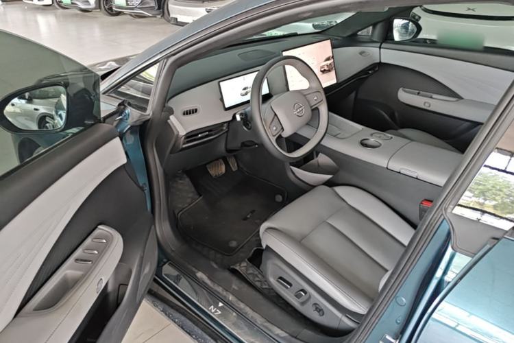 Used Nissan N7 2025 510 Max Driver Seat