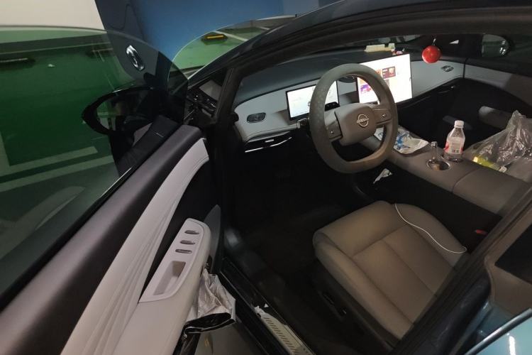Used Nissan N7 2025 625 Max Driver Seat