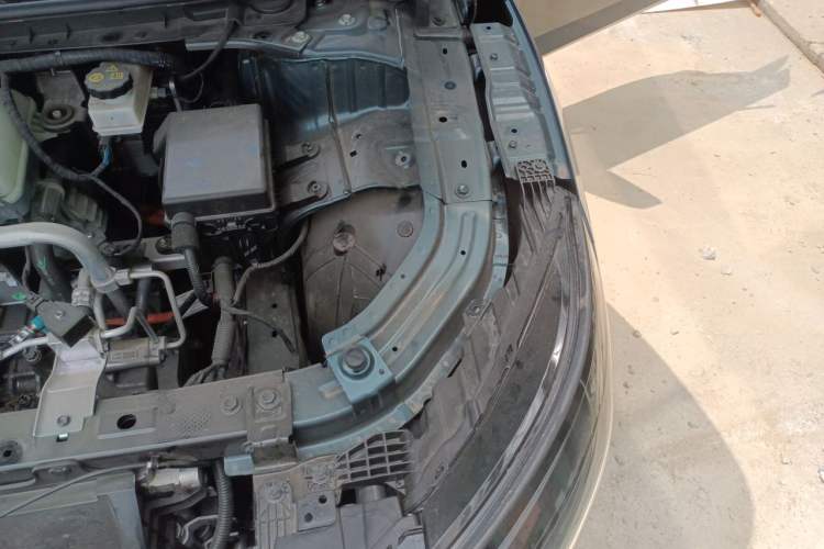 Used Nissan N7 2025 510 Max Engine Bay Left
