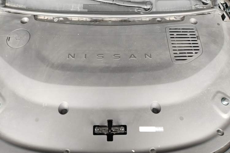 Used Nissan N7 2025 510 Max Engine Bay