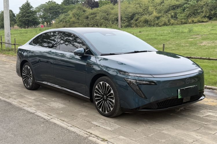 Used Nissan N7 2025 625 Max Exterior 10
