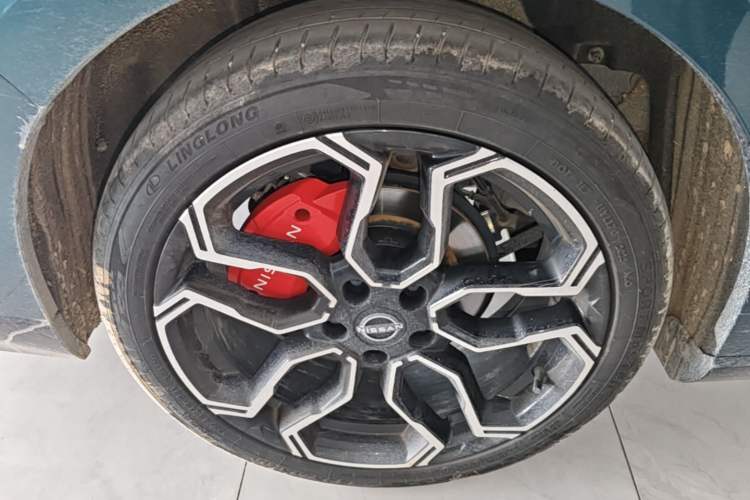 Used Nissan N7 2025 510 Max Exterior 5