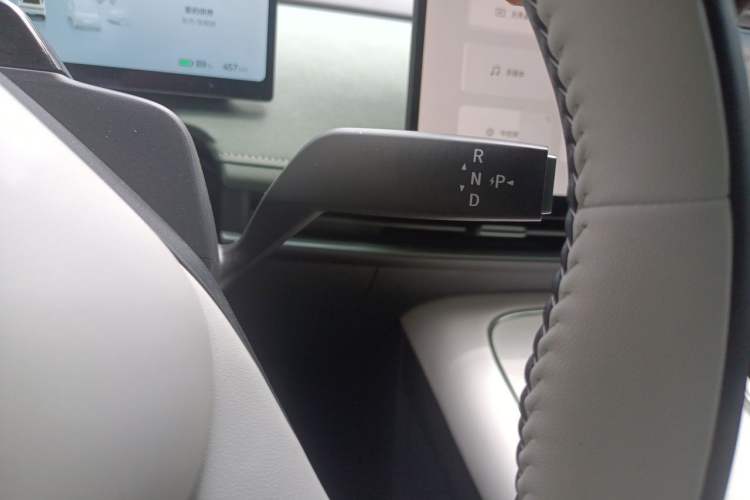 Used Nissan N7 2025 510 Max Gear Lever