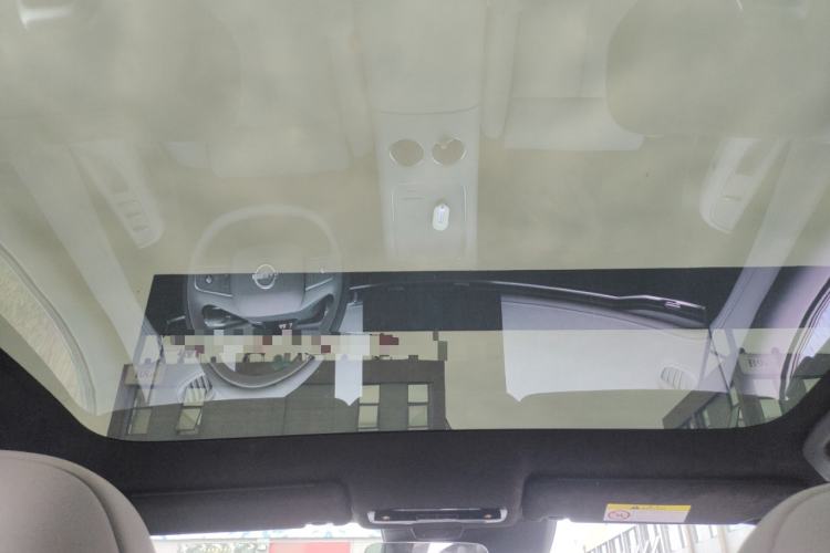Used Nissan N7 2025 625 Max Headliner