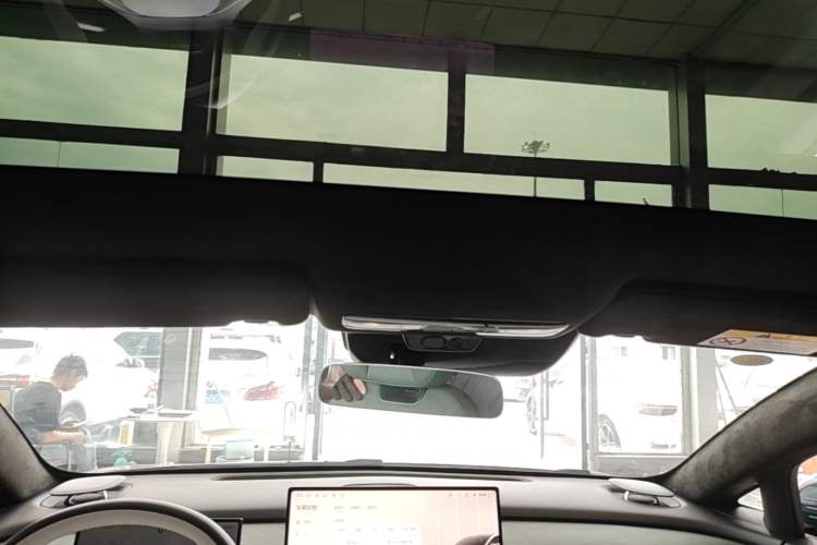 Used Nissan N7 2025 510 Max Headliner