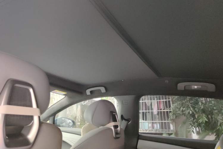 Used Nissan N7 2025 625 Max Headliner