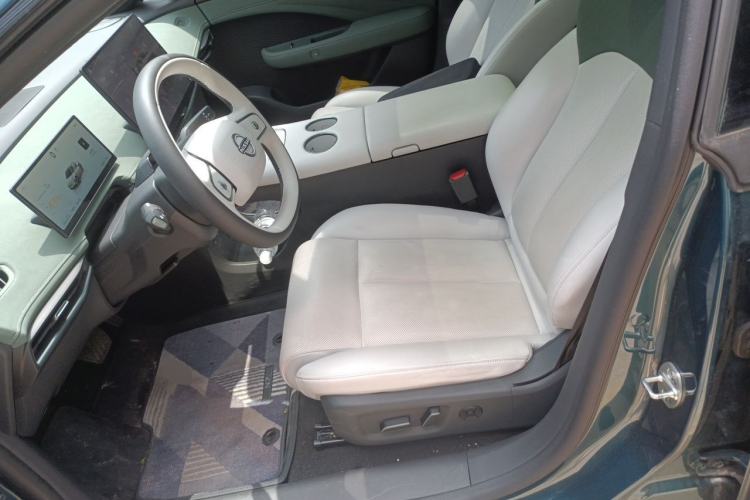Used Nissan N7 2025 510 Max Left Front Seat