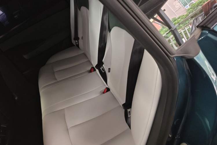 Used Nissan N7 2025 625 Pro Left Rear Seat